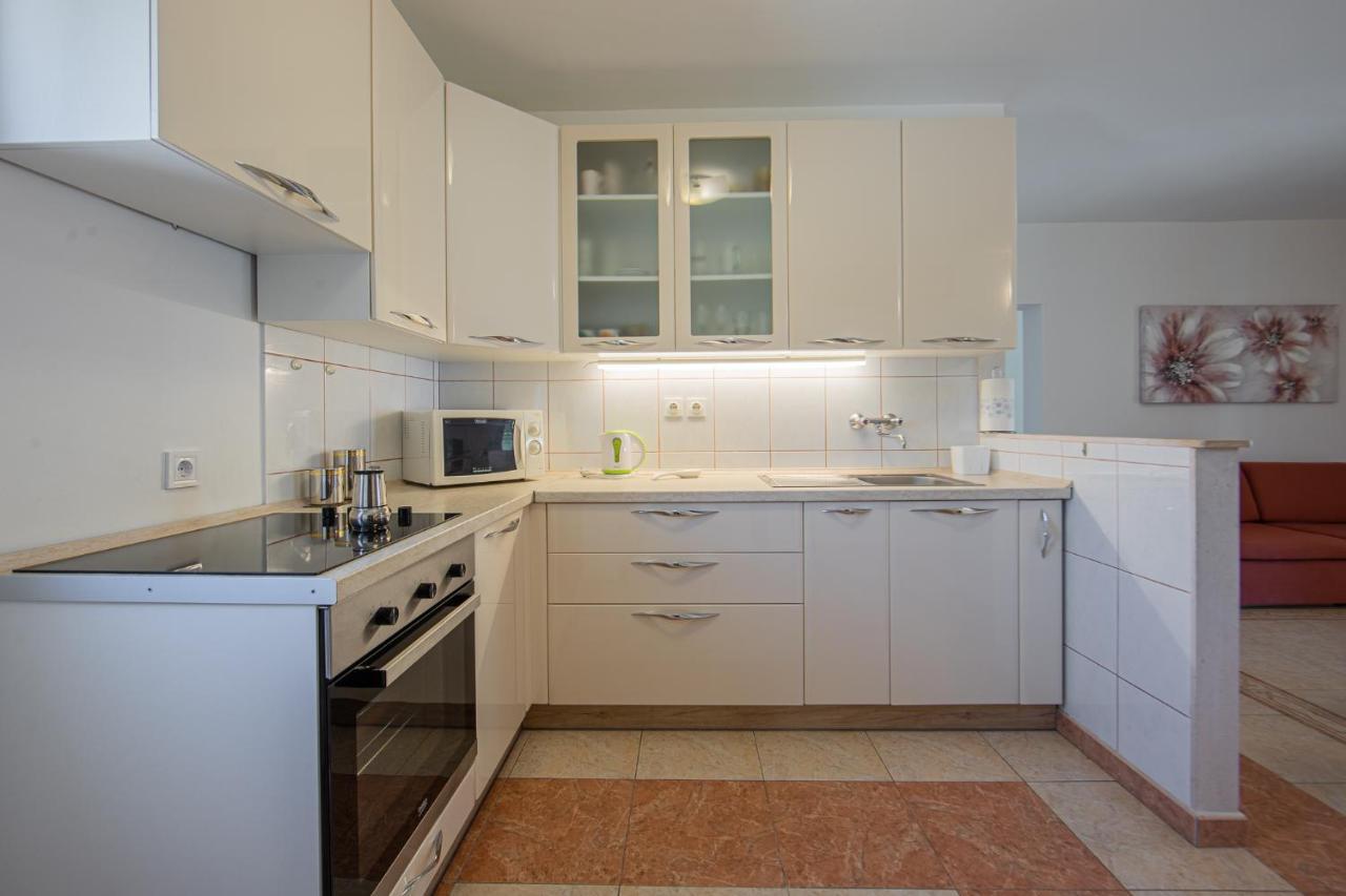 Apartmani Mares Ražanj エクステリア 写真