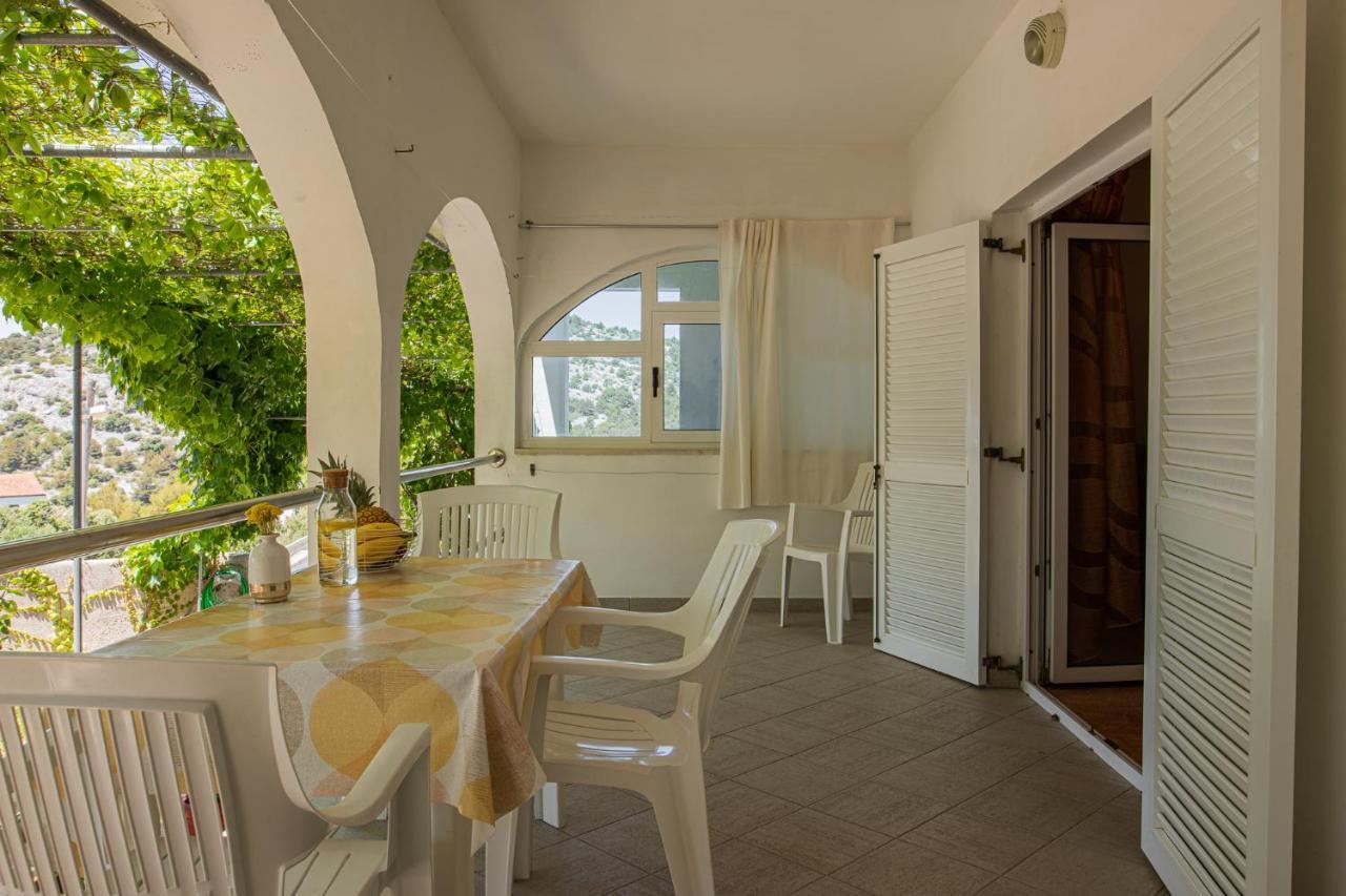 Apartmani Mares Ražanj エクステリア 写真
